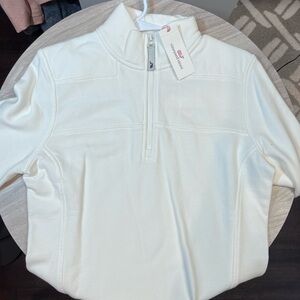 NWT!! White Vineyard vines quarter zip pullover sweatshirt